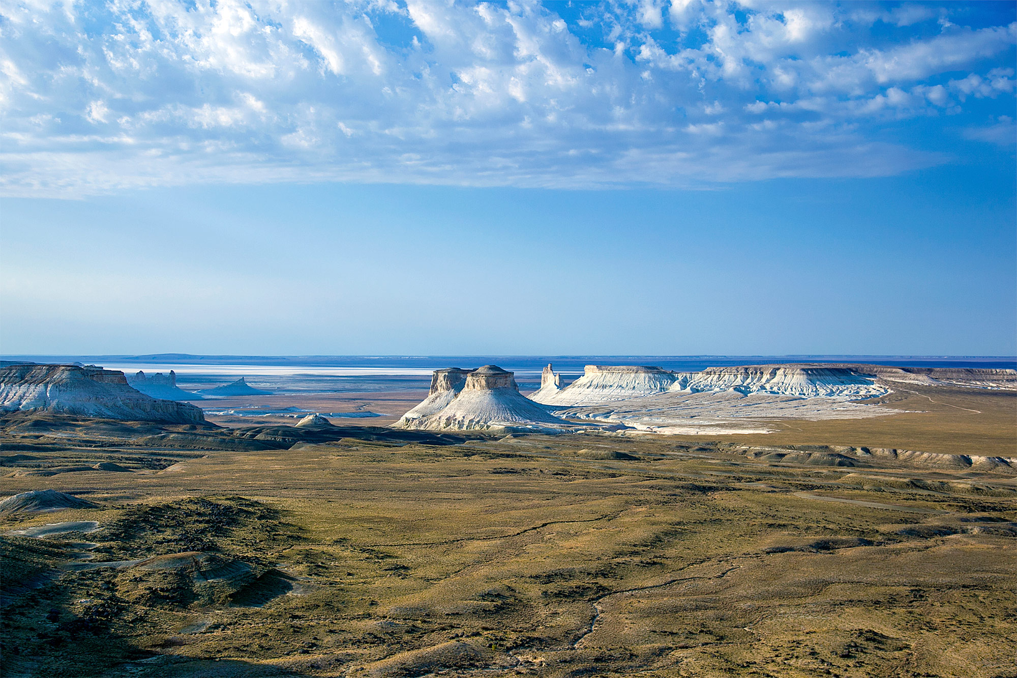 Ustyurt Plateau (Плато Устюрт)